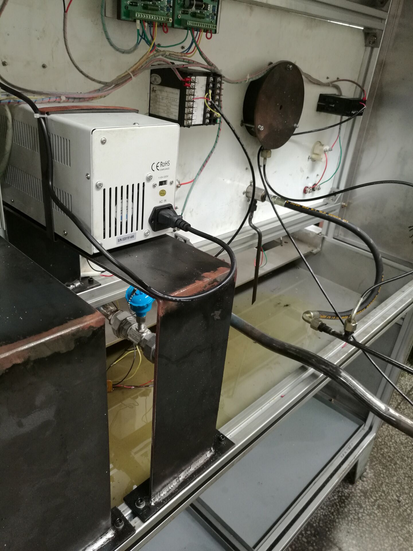 液压装置流量及温度测量